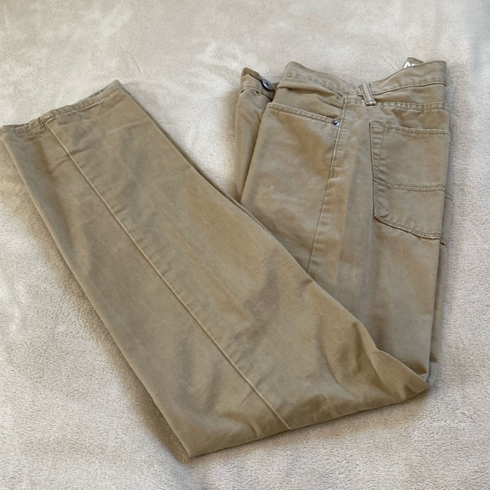 EUC sz 31x30 Levi’s Denizen 288 taper fit in khaki. Inseam = 29”